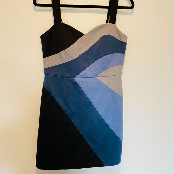 BCBGeneration Color Block Mini Dress, Size M- NWT - Picture 1 of 8